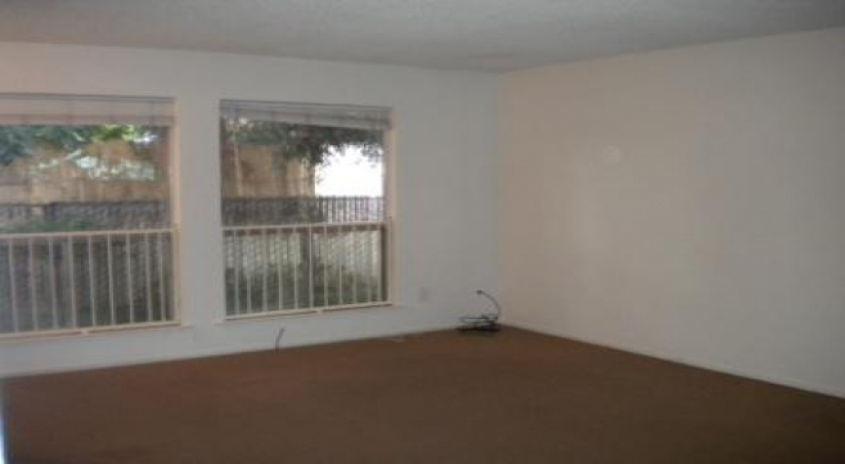 829 E Hedges Ave, Fresno, California 93728, 2 Bedrooms Bedrooms, ,1 BathroomBathrooms,Apartments,Occupied,E Hedges,1063