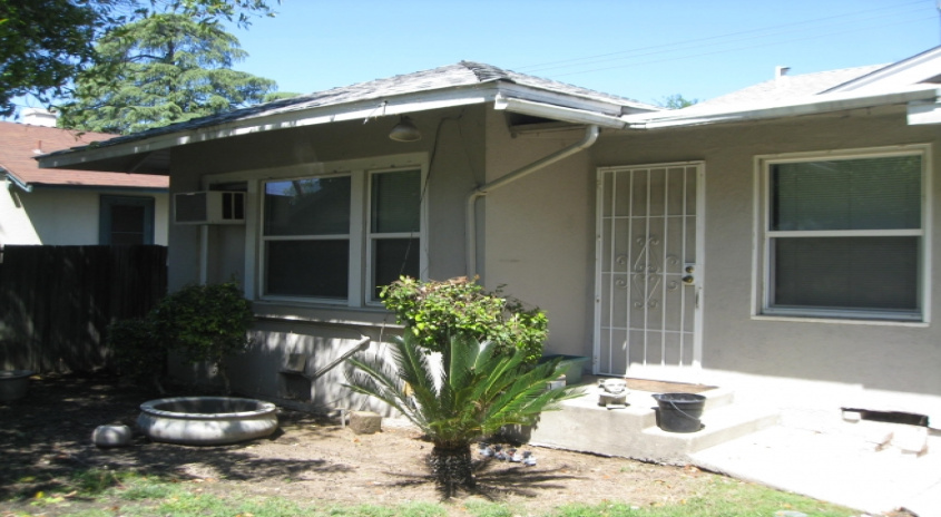 832 East Weldon Ave, Fresno, California 93728, 1 Bedroom Bedrooms, ,1 BathroomBathrooms,Apartments,Occupied,Weldon Duplex,East Weldon,1067