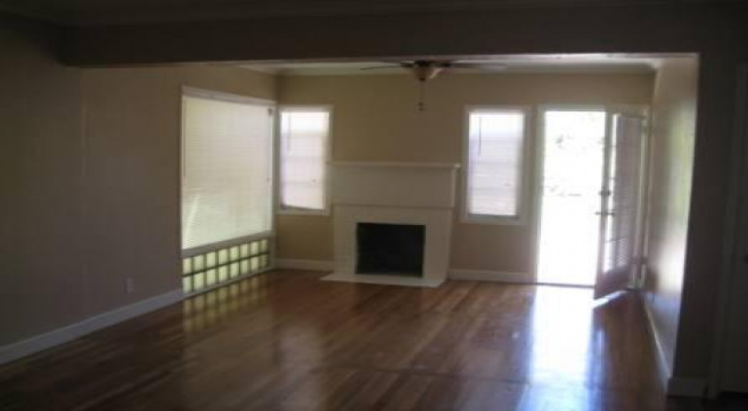 636 W Lamona Ave, CA, California 93728, 3 Bedrooms Bedrooms, ,2 BathroomsBathrooms,Homes,Occupied,W Lamona,1014