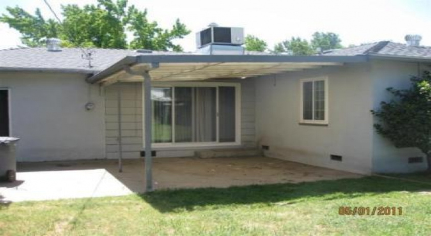 123 E Robinson Ave, CA, California 93728, 3 Bedrooms Bedrooms, ,1 BathroomBathrooms,Homes,Occupied,E Robinson,1027