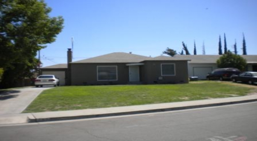 725 W Lamona Ave, CA, California 93728, 3 Bedrooms Bedrooms, ,1 BathroomBathrooms,Homes,Occupied,W Lamona,1032