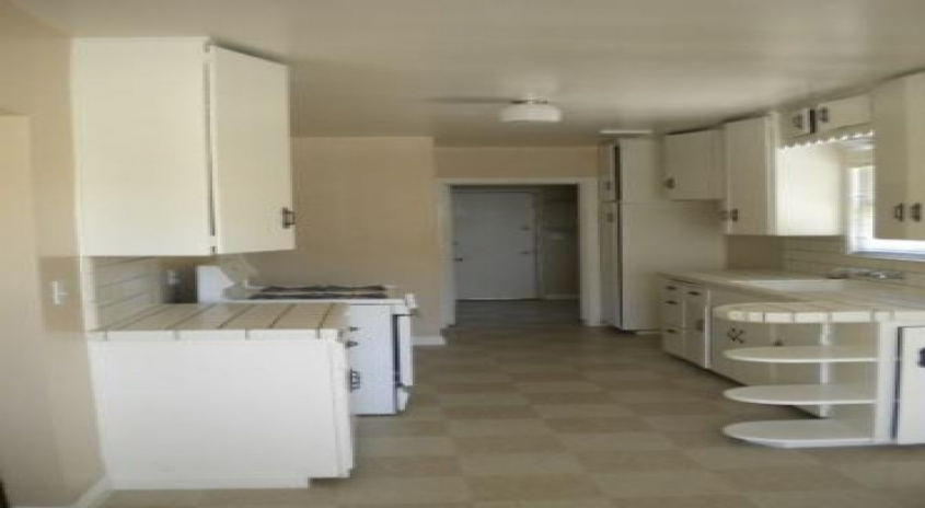 1445 N Safford Ave, CA, California 93728, 2 Bedrooms Bedrooms, ,1 BathroomBathrooms,Homes,Occupied,N Safford,1034