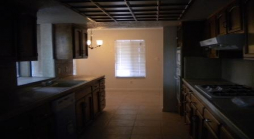 1014 E Dakota Ave, CA, California 93728, 3 Bedrooms Bedrooms, ,2 BathroomsBathrooms,Homes,Occupied,E Dakota,1036