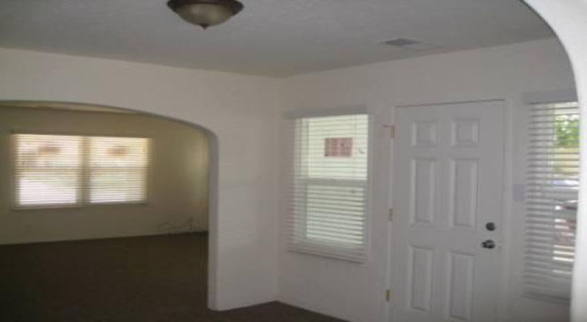 835 W Terrace Ave, CA, California 93728, 2 Bedrooms Bedrooms, ,1 BathroomBathrooms,Homes,Occupied,W Terrace,1043