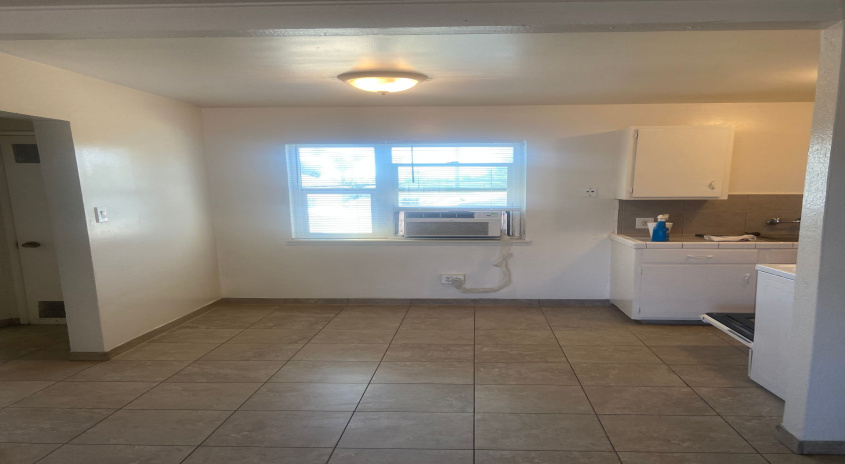 535-555 N Park Ave, Fresno, California 93728, 1 Bedroom Bedrooms, ,1 BathroomBathrooms,Apartments,Occupied,Park Avenue Apartments, N Park ,1052