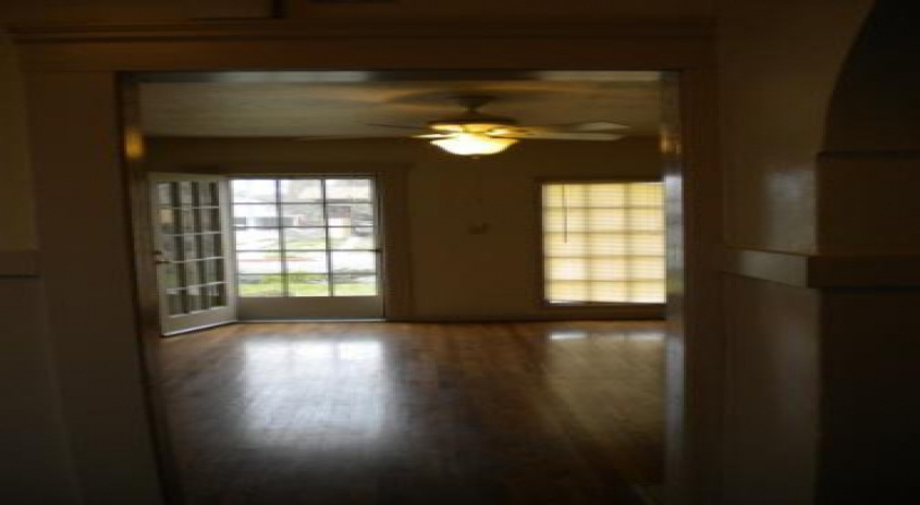 1302 - 1308 N Van Ness Ave, Fresno, California 93728, 1 Bedroom Bedrooms, ,1 BathroomBathrooms,Apartments,Occupied,N Van Ness,1055